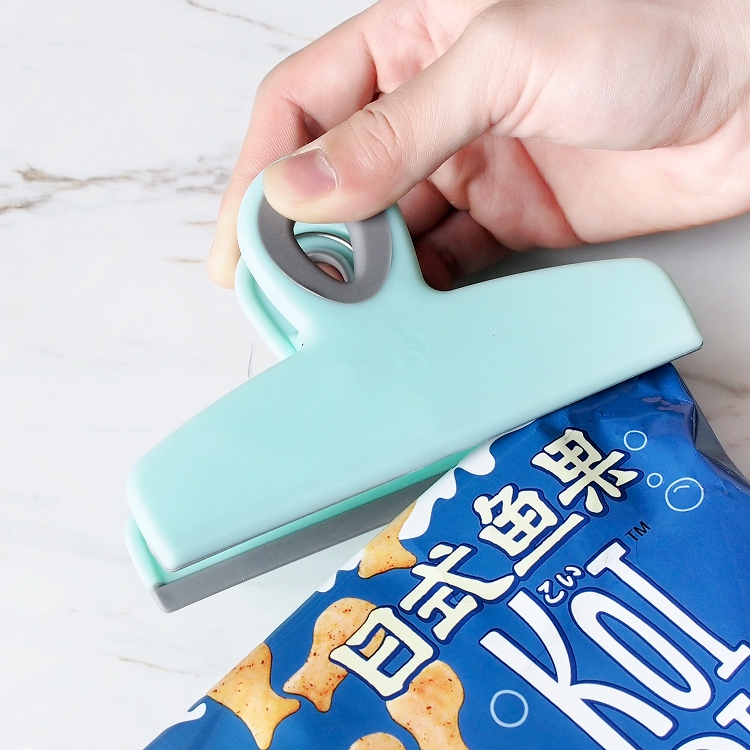 Large multi-functional snack moisture sealing clamp portable stationery folder plastic food packaging sealing clip file